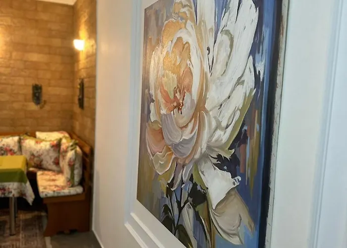 Scandinavian Al טיראנה